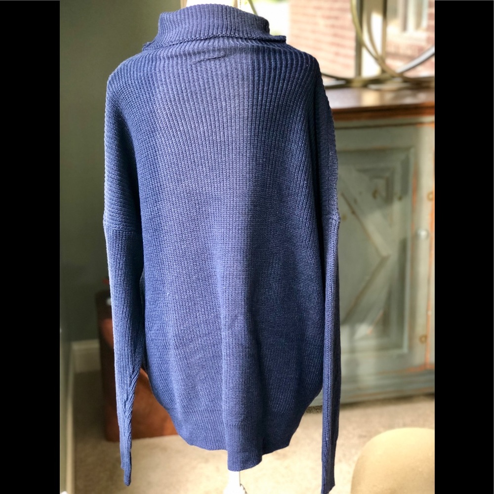 🆕 SB GLAM TURTLENECK SWEATER - Picture 4 of 4